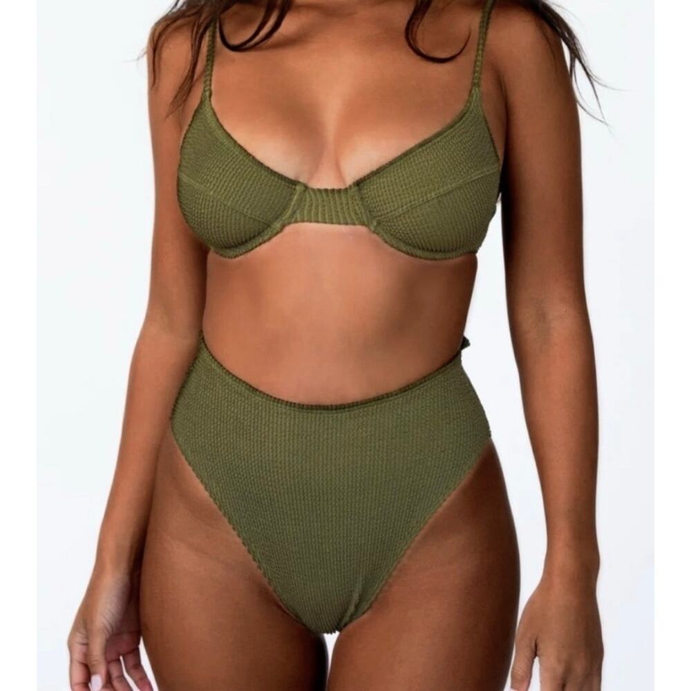Skatie X Rocky Barnes• ‘Kate’ Bikini Top in Crinkle PALM